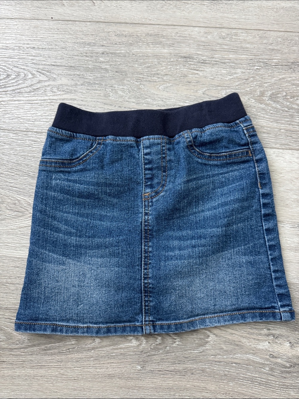 EUC True Craft Blue Denim Skort with Navy Elastic Waistband Size 6X